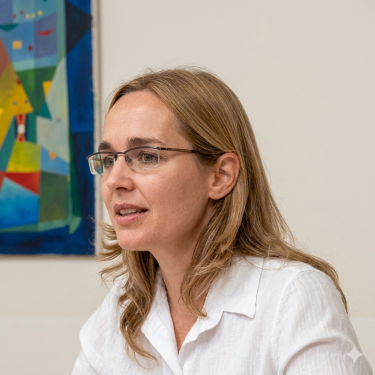 Isabella M. Radhuber