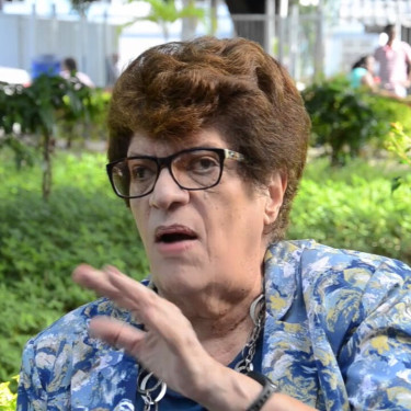 Vera María Ferrāo Candau